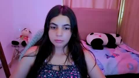 Snapshot of elenna_hotx chatting on June 11, 6:50 pm agnes online show from June 11, 6:50 pm