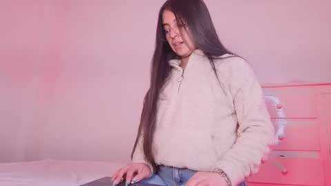 Snapshot of elenna_salvatoree chatting on July 26, 10:16 pm Elena online show from July 26, 10:16 pm