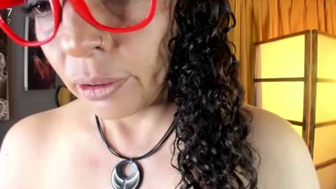 Snapshot of eleonor_x chatting on August 2, 8:18 pm Eleonor online show from August 2, 8:18 pm