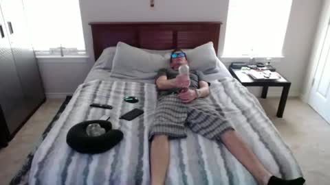 Snapshot of elevatetlb chatting on October 3, 7:11 pm Walker online show from October 3, 7:11 pm