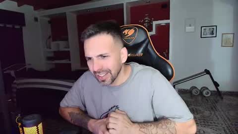 Snapshot of elfetas chatting on December 16, 2:15 am elfetas online show from December 16, 2:15 am