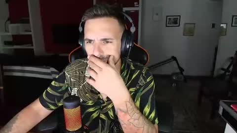 Snapshot of elfetas chatting on January 1, 5:11 am elfetas online show from January 1, 5:11 am