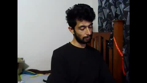 elflaco_6969 online show from October 12, 1:04 am