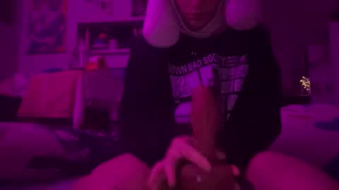 Snapshot of elfspit chatting on May 28, 4:32 am elfspit online show from May 28, 4:32 am