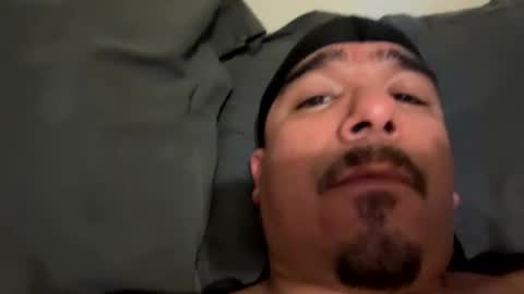 elgatonegrodelah online show from December 4, 7:22 pm