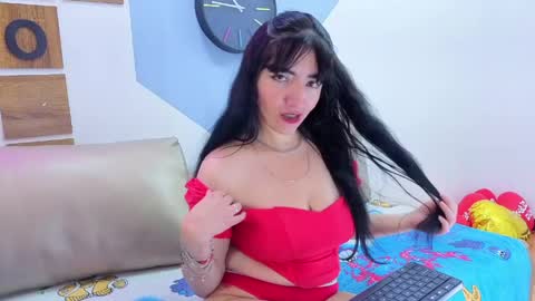 Snapshot of eli_lujuria chatting on April 21, 3:24 am ELI online show from April 21, 3:24 am