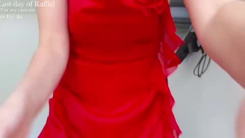 Snapshot of eli_sunshine chatting on February 15, 7:51 am ELI Stream on online show from February 15, 7:51 am