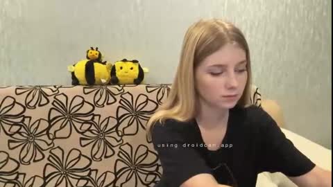 Snapshot of eli_sweetaura chatting on August 5, 5:49 pm eli_sweetaura online show from August 5, 5:49 pm