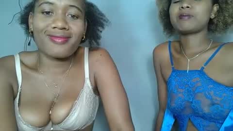 Snapshot of elia011 chatting on February 9, 12:52 pm elia011 online show from February 9, 12:52 pm