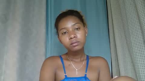 Snapshot of elia011 chatting on February 23, 9:16 pm elia011 online show from February 23, 9:16 pm