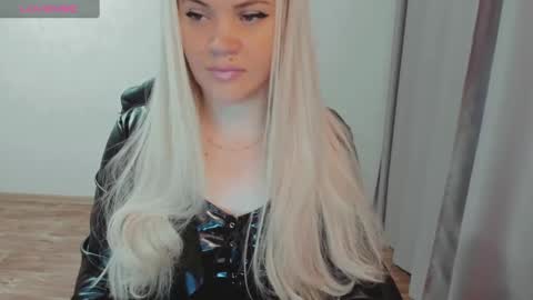 Ella online show from February 3, 6:45 am