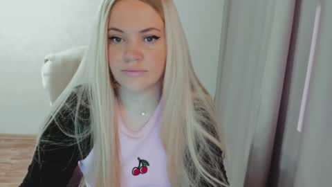 Ella online show from June 18, 4:57 am