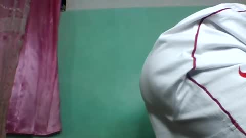 Snapshot of eliahsexy chatting on July 6, 6:43 am eliahsexy online show from July 6, 6:43 am