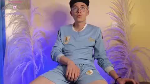 Elian online show from January 24, 1:14 pm