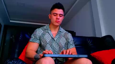 Elian online show from February 23, 8:06 pm