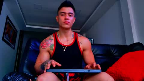 Elian online show from February 24, 8:07 pm