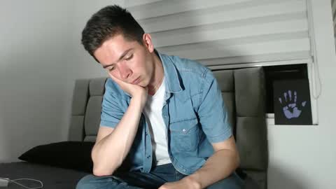 Snapshot of elian_tg chatting on January 2, 1:17 am Elian online show from January 2, 1:17 am