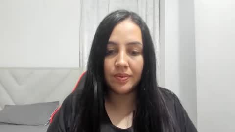 Snapshot of eliana_garcia chatting on February 5, 3:00 am eliana_garcia online show from February 5, 3:00 am