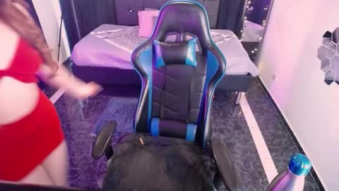 Snapshot of eliana_meaw chatting on March 4, 1:06 pm eliana_meaw online show from March 4, 1:06 pm