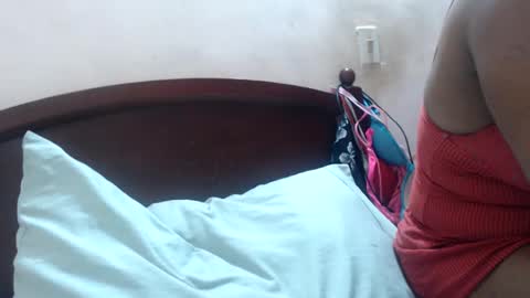 elianis598477 online show from November 16, 10:32 am