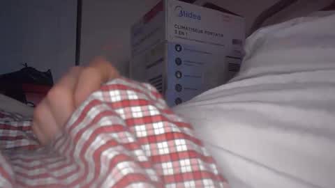 eliexavier123456789 online show from December 16, 7:15 am