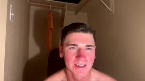 Snapshot of elijahkinky24 chatting on May 15, 11:12 pm elijahkinky24 online show from May 15, 11:12 pm