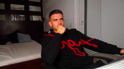 ElijahThorne online show from March 13, 7:15 am