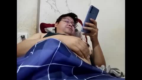 elimposstor online show from December 22, 2:47 pm