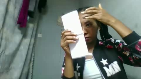 elina981 online show from February 11, 7:13 am