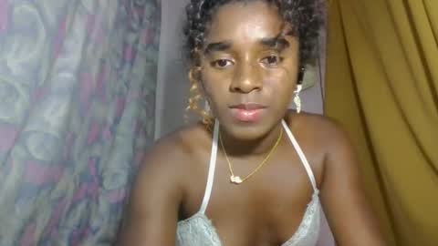 elina981 online show from April 26, 9:34 pm