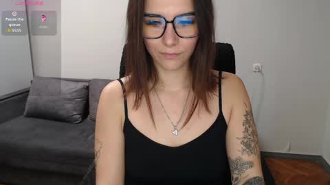 Snapshot of elina_posh chatting on April 9, 11:15 am Liza online show from April 9, 11:15 am