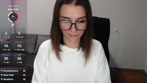 Snapshot of elina_posh chatting on April 14, 12:44 pm Liza online show from April 14, 12:44 pm