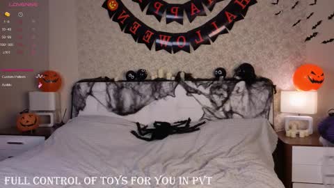 Snapshot of elina_wilgauch chatting on October 27, 1:31 am Elina online show from October 27, 1:31 am