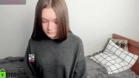 Snapshot of elina_x chatting on May 13, 1:52 pm elina_x online show from May 13, 1:52 pm