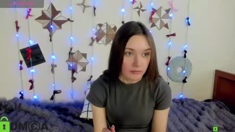 Snapshot of elina_x chatting on June 18, 1:37 pm elina_x online show from June 18, 1:37 pm