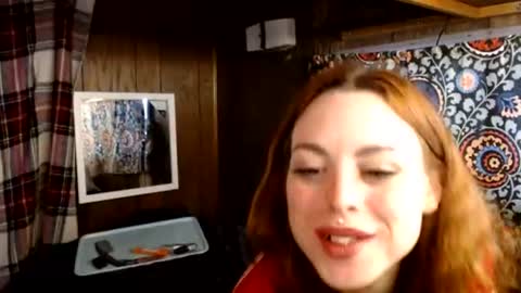 Snapshot of elinalaverins chatting on June 25, 5:12 am Elina online show from June 25, 5:12 am