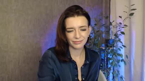 Elina online show from December 7, 9:55 pm