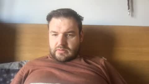 e26 online show from March 3, 12:22 pm