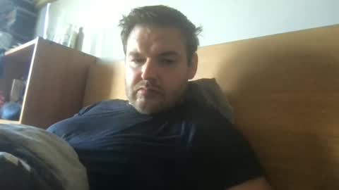 Snapshot of eliot26 chatting on May 31, 11:28 am e26 online show from May 31, 11:28 am