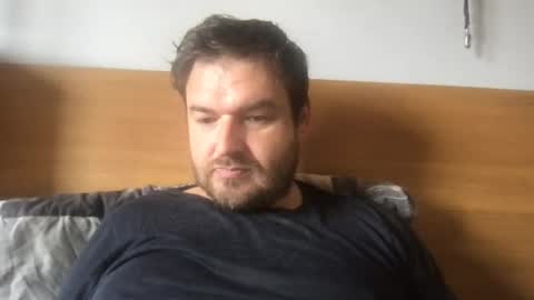 Snapshot of eliot26 chatting on June 14, 10:28 am e26 online show from June 14, 10:28 am