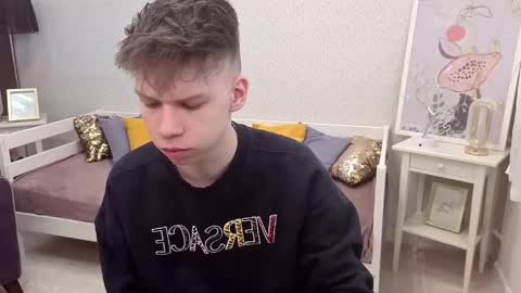 eliotmars online show from April 13, 11:05 am