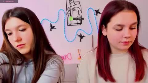 Snapshot of elis_sunny chatting on March 9, 6:06 am elis_sunny online show from March 9, 6:06 am