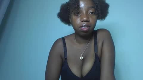 elisa821456 online show from March 6, 3:30 pm