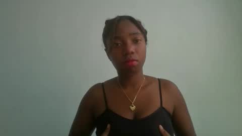 elisa821456 online show from March 17, 8:39 am