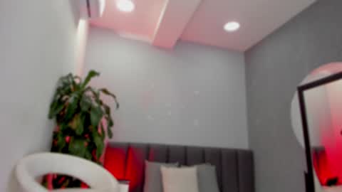 Snapshot of elisa_castrillon chatting on December 29, 1:13 am Elisa online show from December 29, 1:13 am