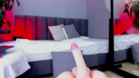Snapshot of elisa_castrillon chatting on January 10, 12:49 am Elisa online show from January 10, 12:49 am