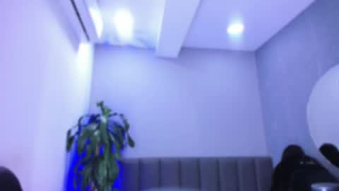Snapshot of elisa_castrillon chatting on February 18, 2:49 am Elisa online show from February 18, 2:49 am