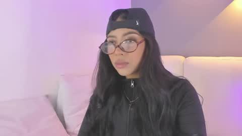 Snapshot of elisa_castrillon chatting on July 30, 9:36 pm Elisa online show from July 30, 9:36 pm