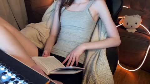 Elisa North online show from February 21, 4:07 am