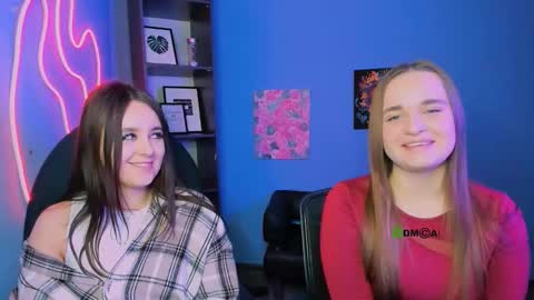 Snapshot of elisa_rise chatting on March 5, 4:36 pm elisa_rise online show from March 5, 4:36 pm